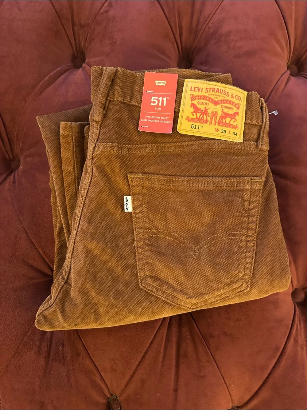 Men's Brown/RustCorduroys Levi’s 33x34 511 Great Rust color Unique Pattern